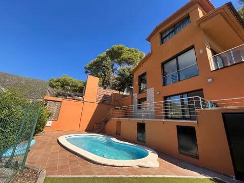 Casa de 234 m² a Castelldefels