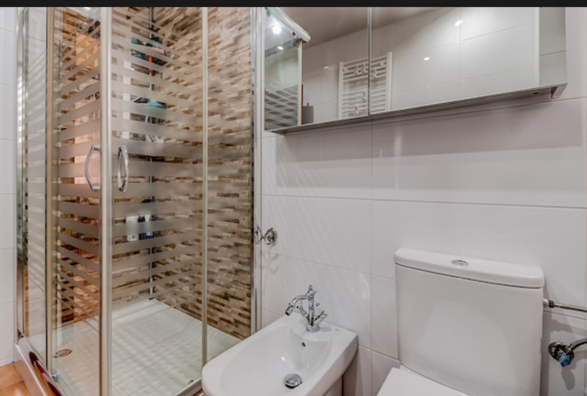 Habitación 100 m², Cabra