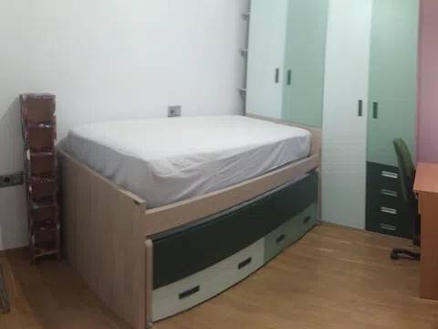 Piso de 80 m² en Granada