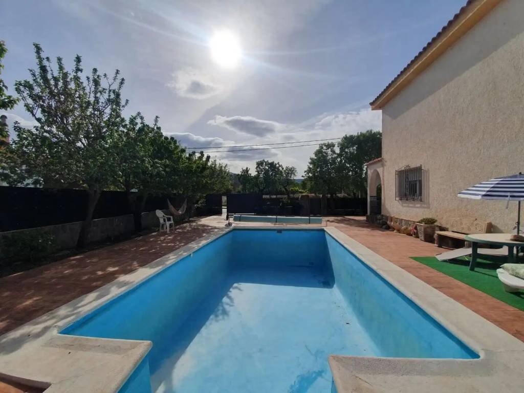 Maison 100 m² à Lanteira