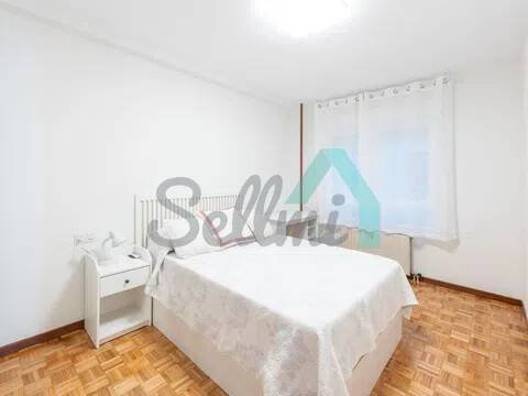 Appartamento 102 m² a Oviedo