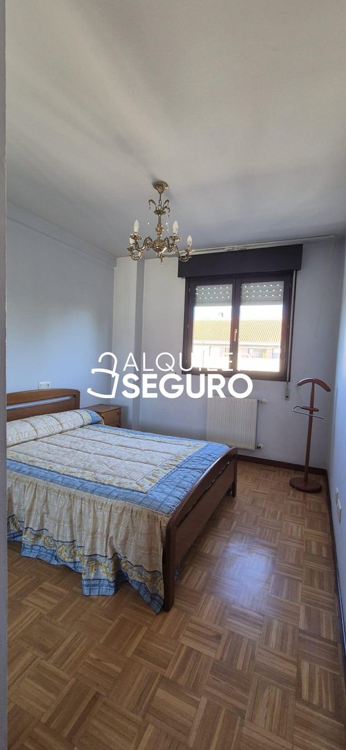 Piso de 140 m² en Oviedo