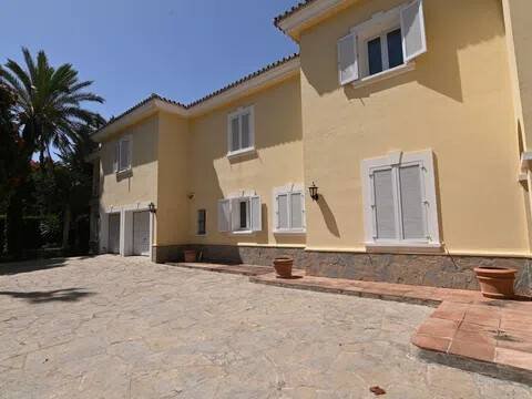 Casa de 971 m² en San Roque