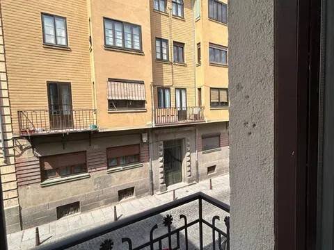 Pis de 85 m² a Segovia