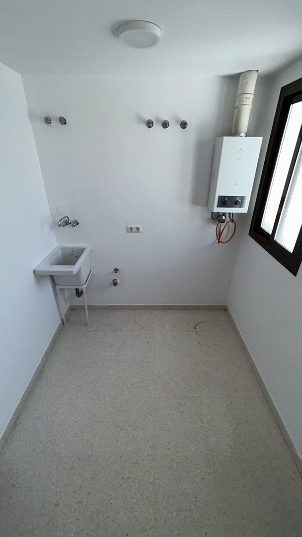 Casa in affitto, Brenes