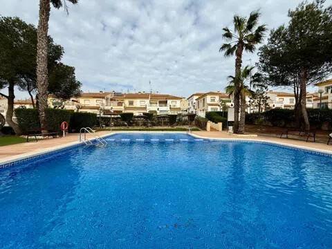 Casa de 98 m² en Orihuela