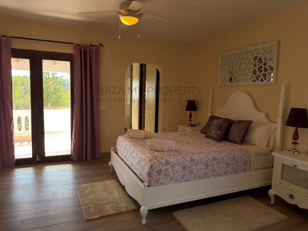 Haus 250 m² in Sant Josep de sa Talaia