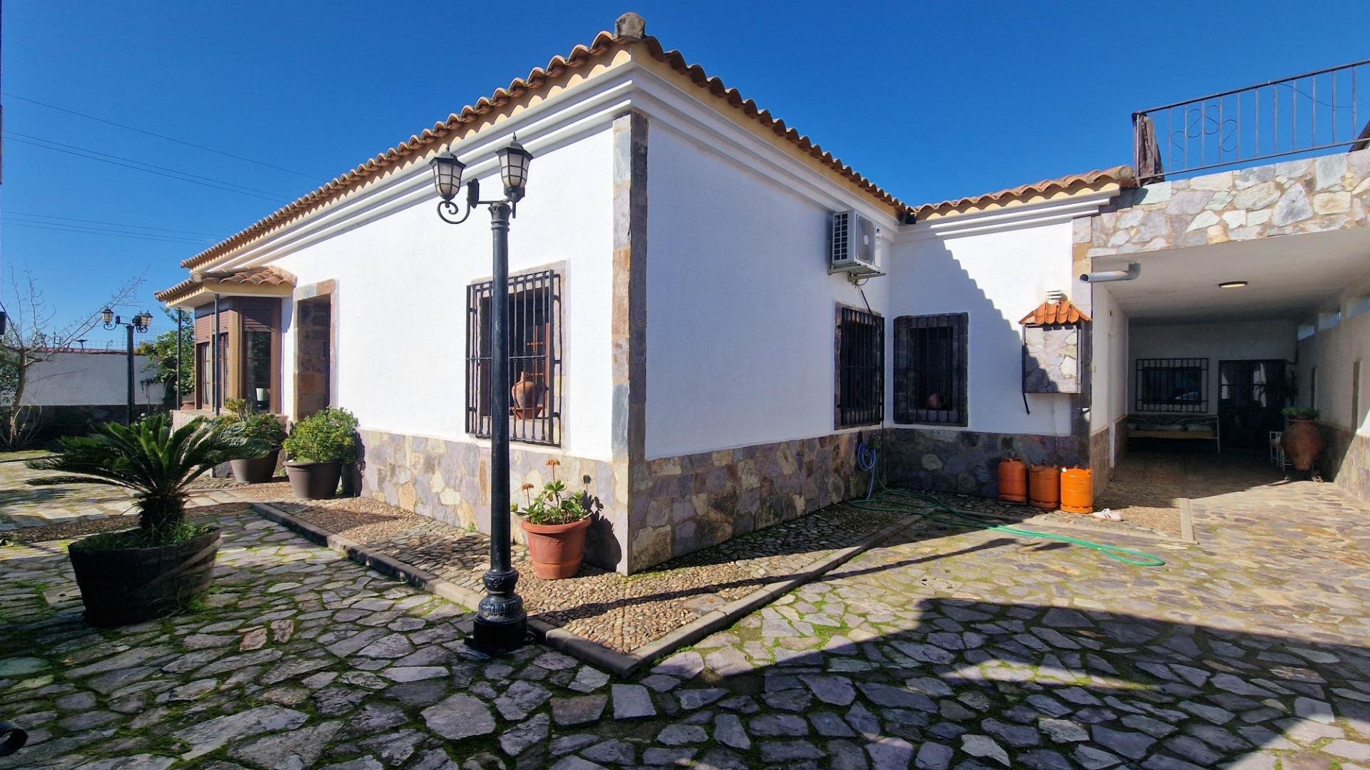 Casa de 227 m² a Higuera de Vargas