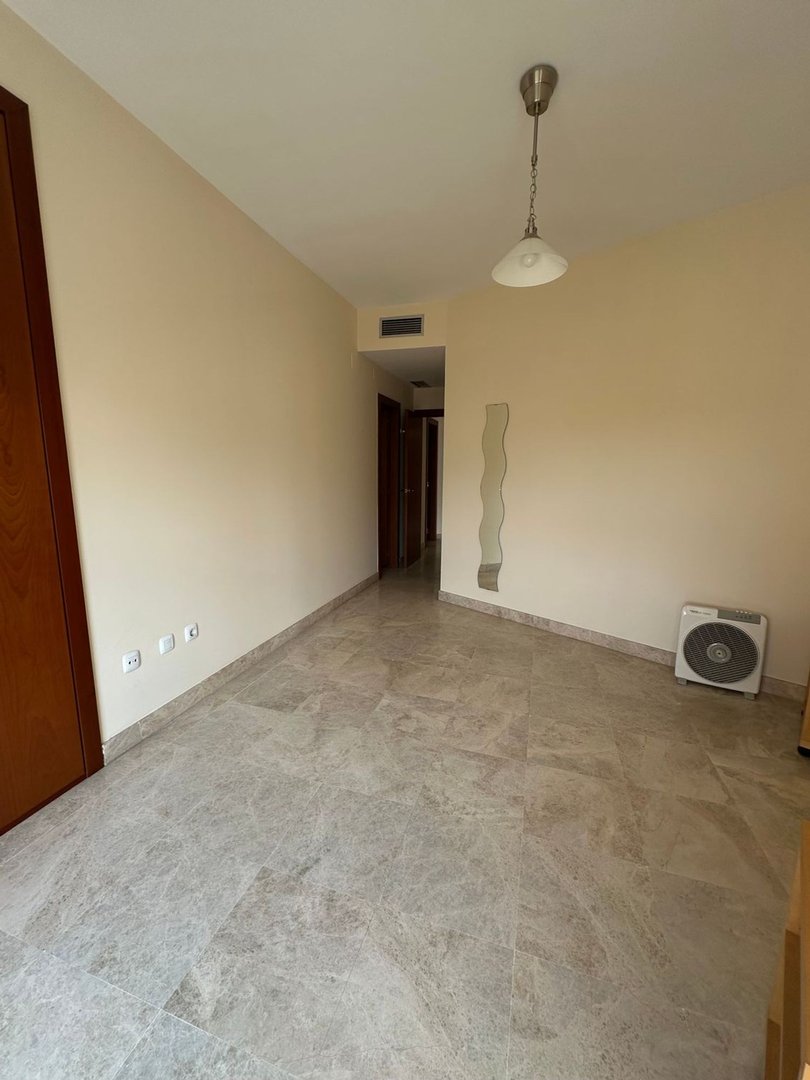 Piso de 90 m² en Sevilla