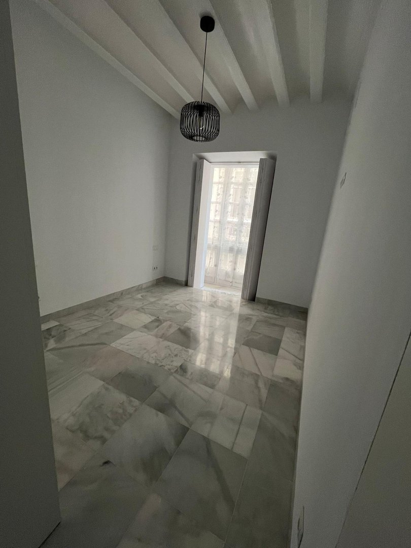 Piso de 81 m² en Cádiz