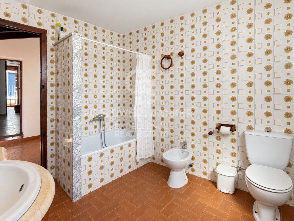 Casa de 135 m² en Alginet