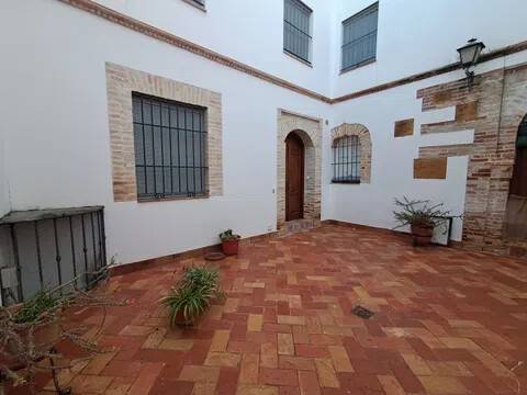 Piso de 100 m² en Carmona