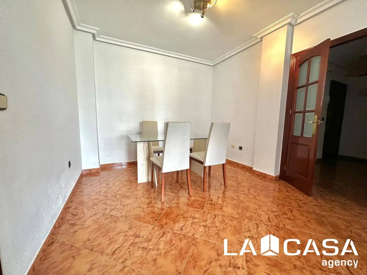 Piso de 100 m² en Dos Hermanas