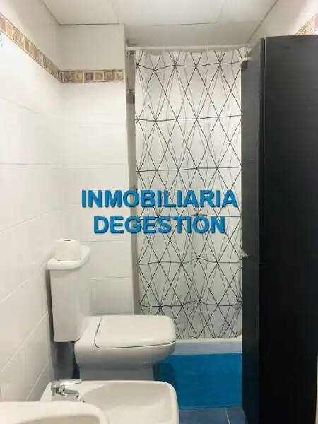 Piso de 105 m² en Linares
