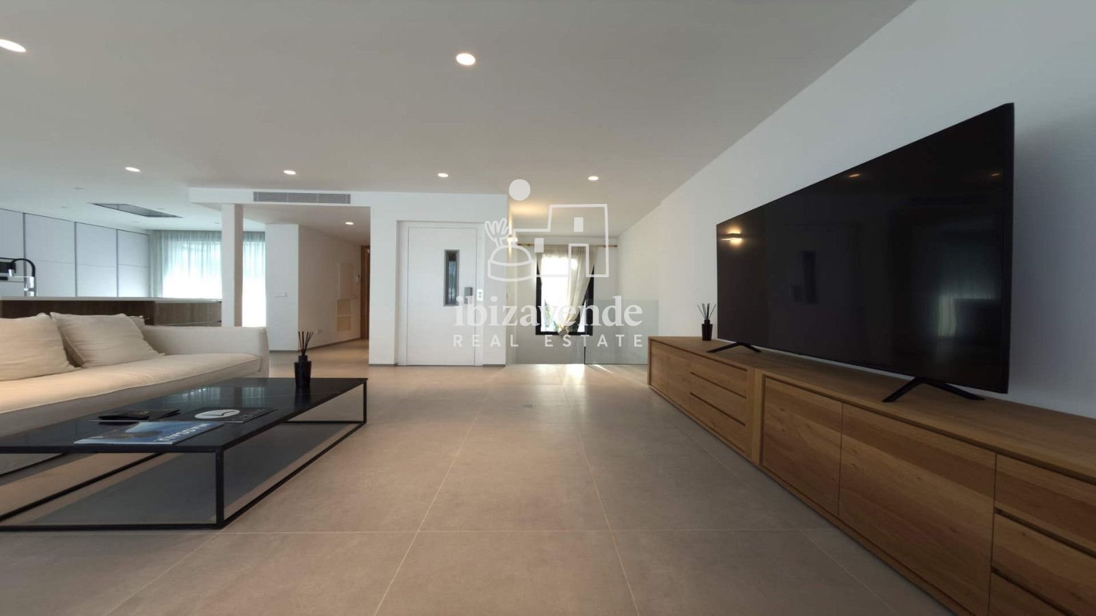 Дом 595 м² в Santa Eulària des Riu