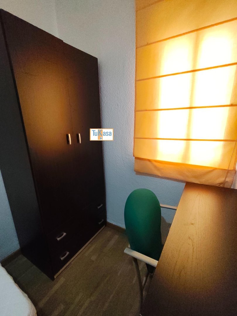 Habitación 110 m², Cáceres