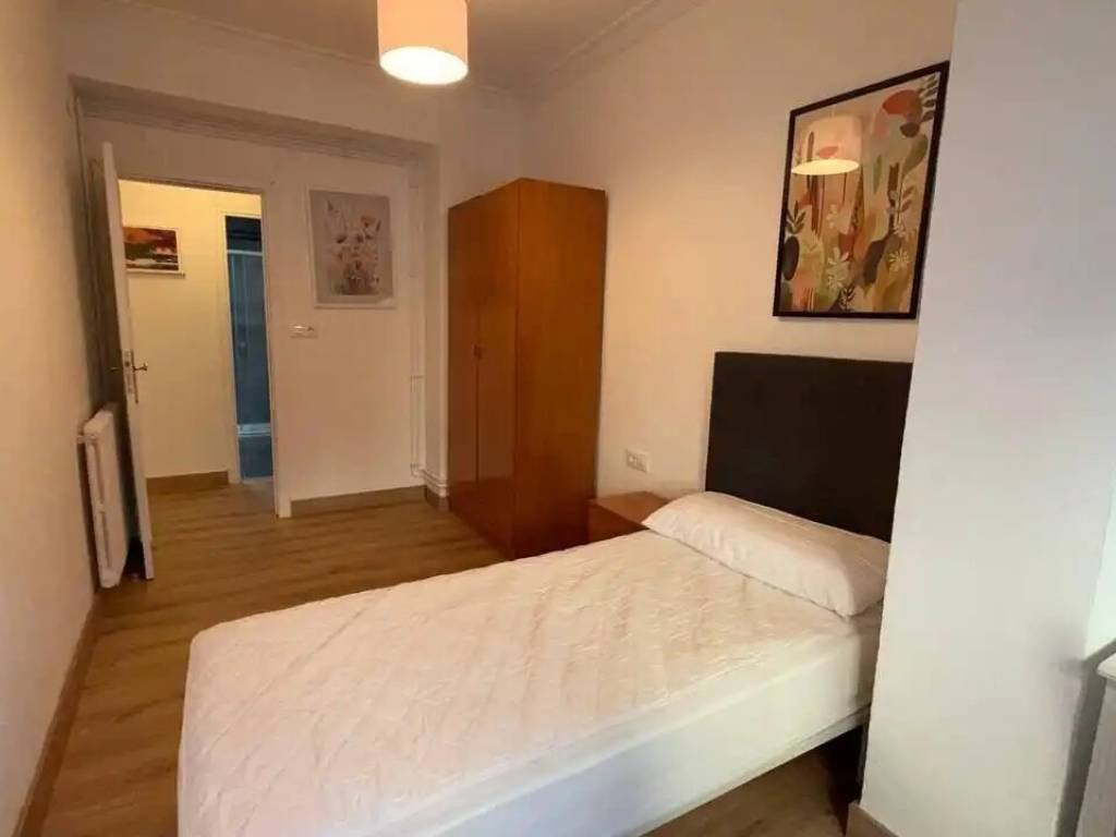 Piso de 95 m² en Ourense