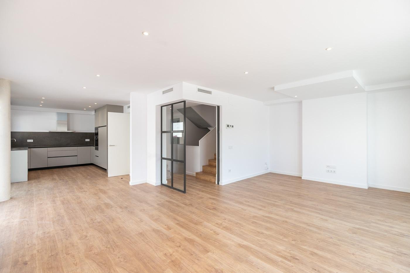 Appartamento 344 m² a Tiana