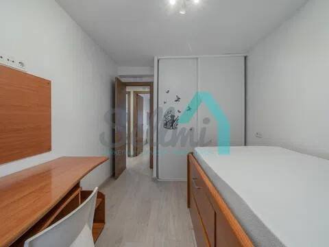 Piso de 90 m² en Oviedo