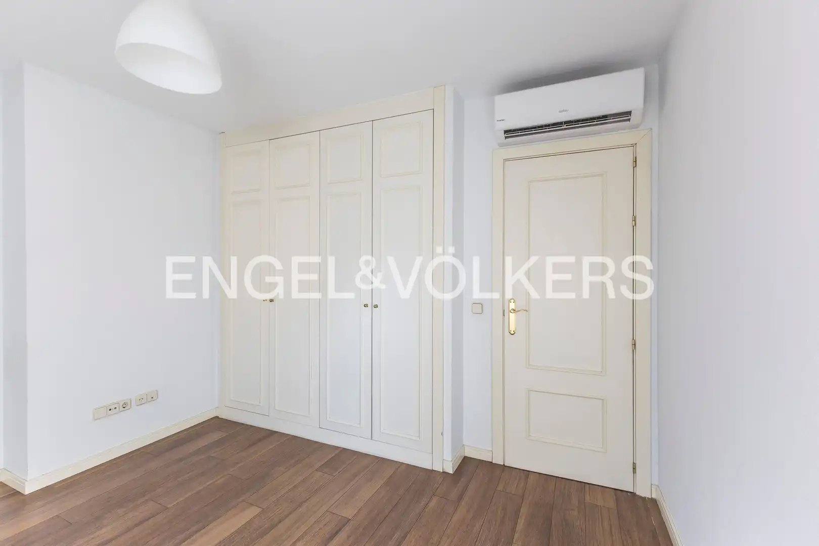 Wohnung 158 m² in Madrid