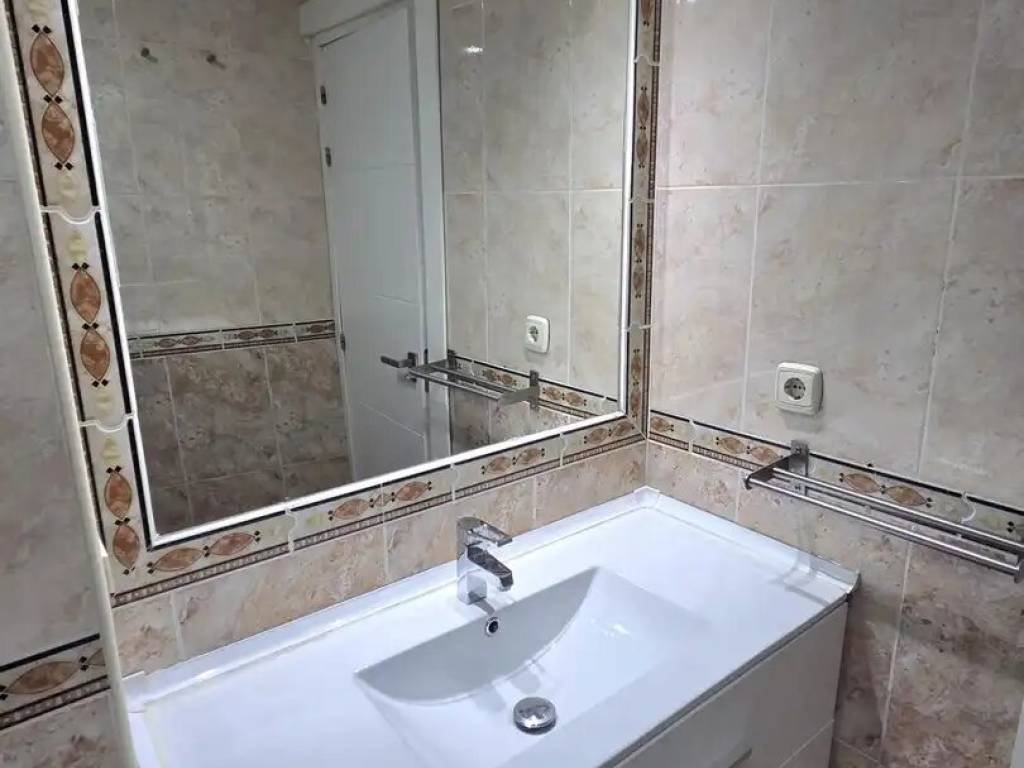 Piso de 100 m² en Jaén