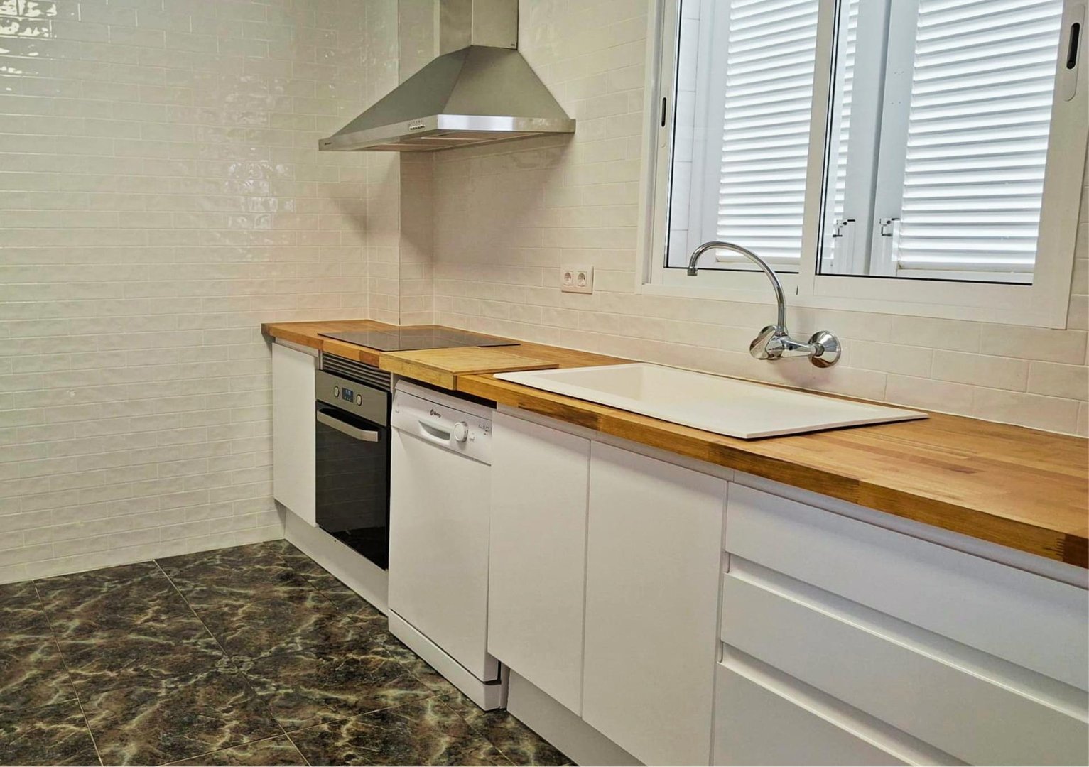Casa de 272 m² en Chilches