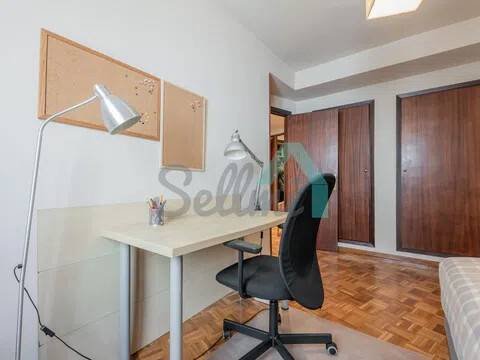 Pis de 64 m² a Oviedo