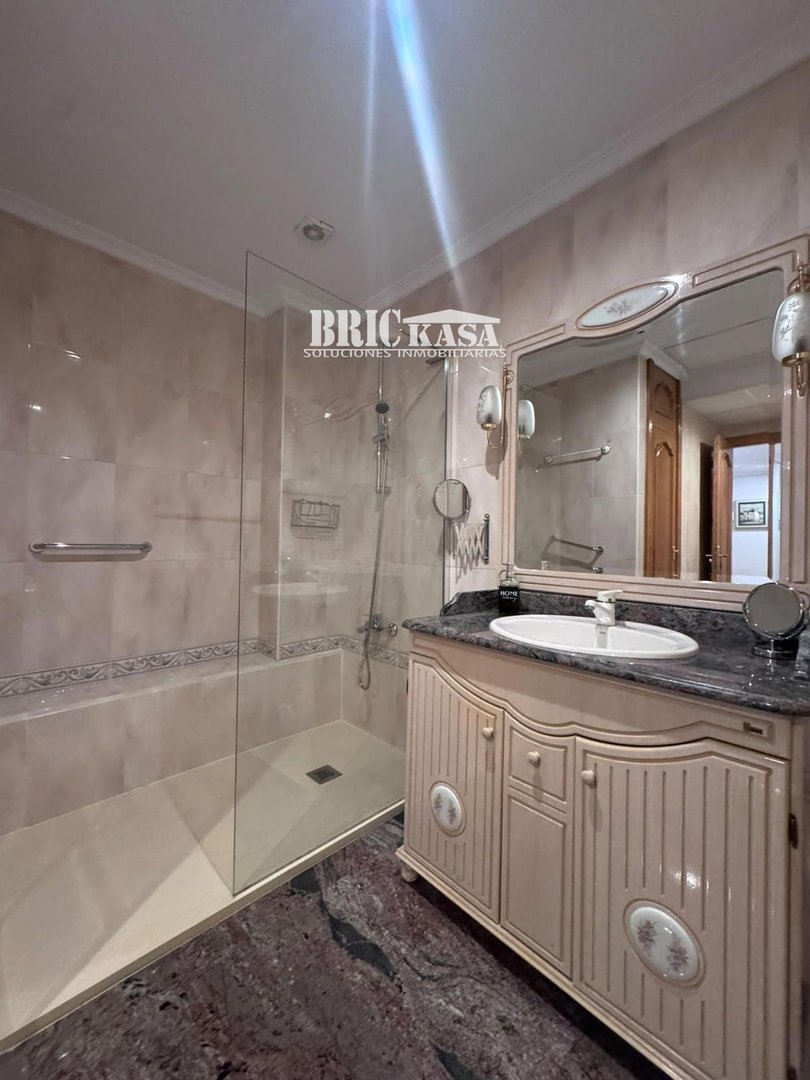 Piso de 80 m² en Cáceres