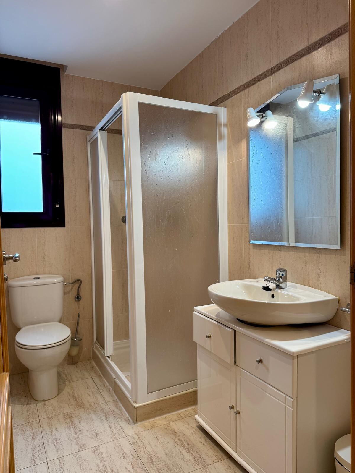 Habitación 300 m², Badajoz