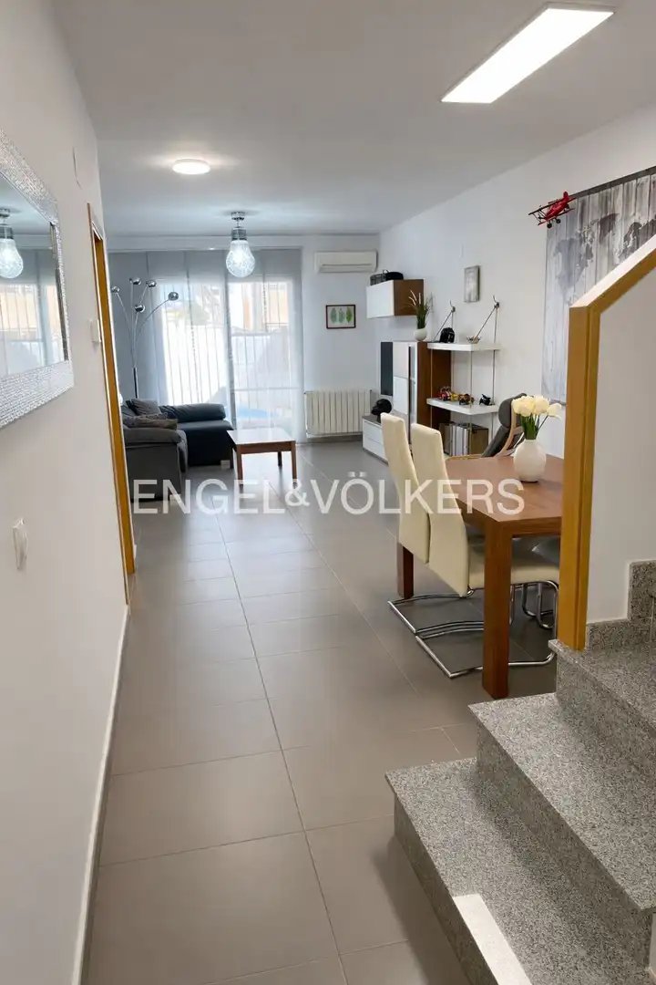 Casa de 145 m² en la Pobla de Vallbona