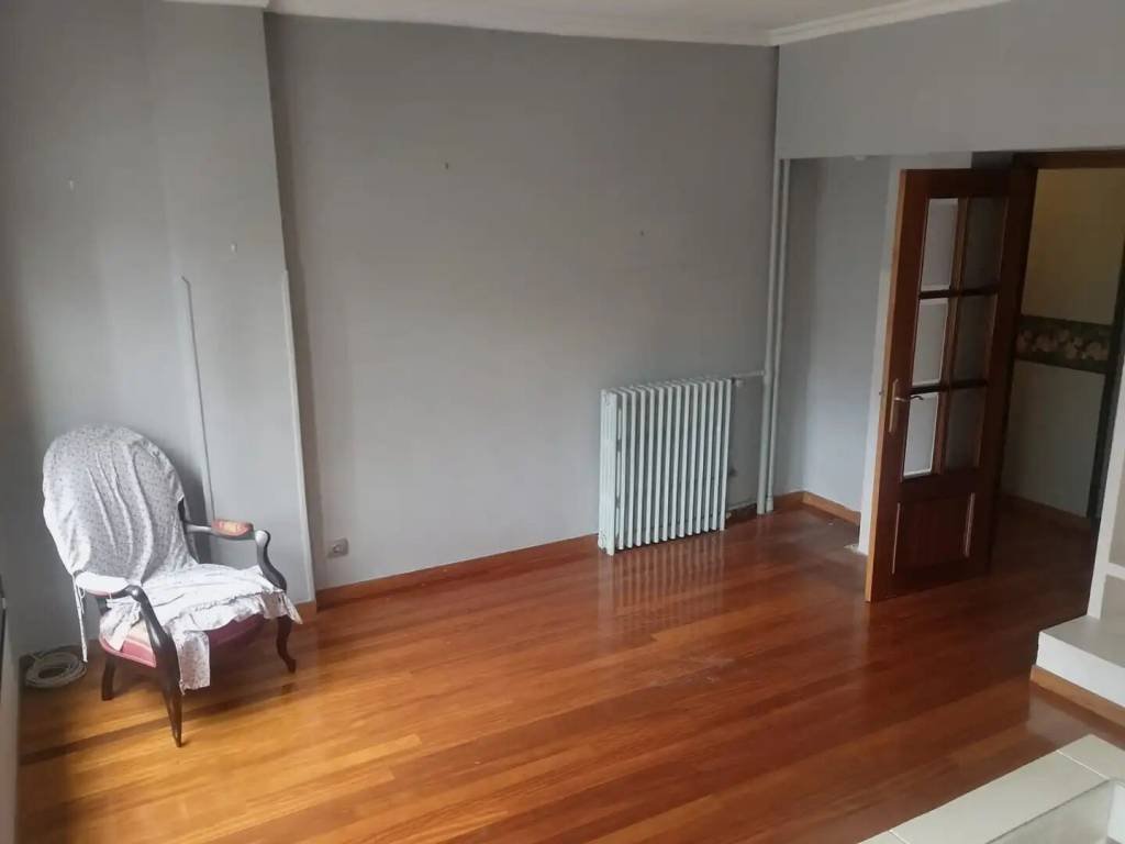 Piso de 160 m² en Oviedo