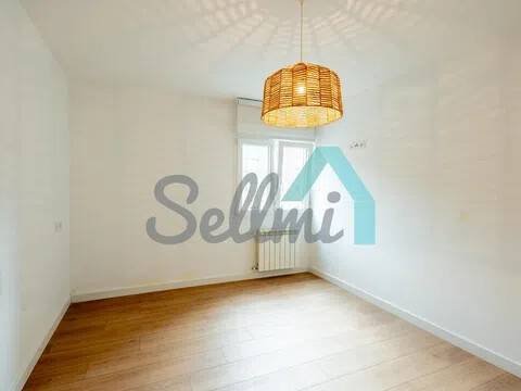 Piso de 101 m² en Oviedo