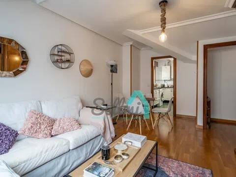 Piso de 58 m² en Oviedo
