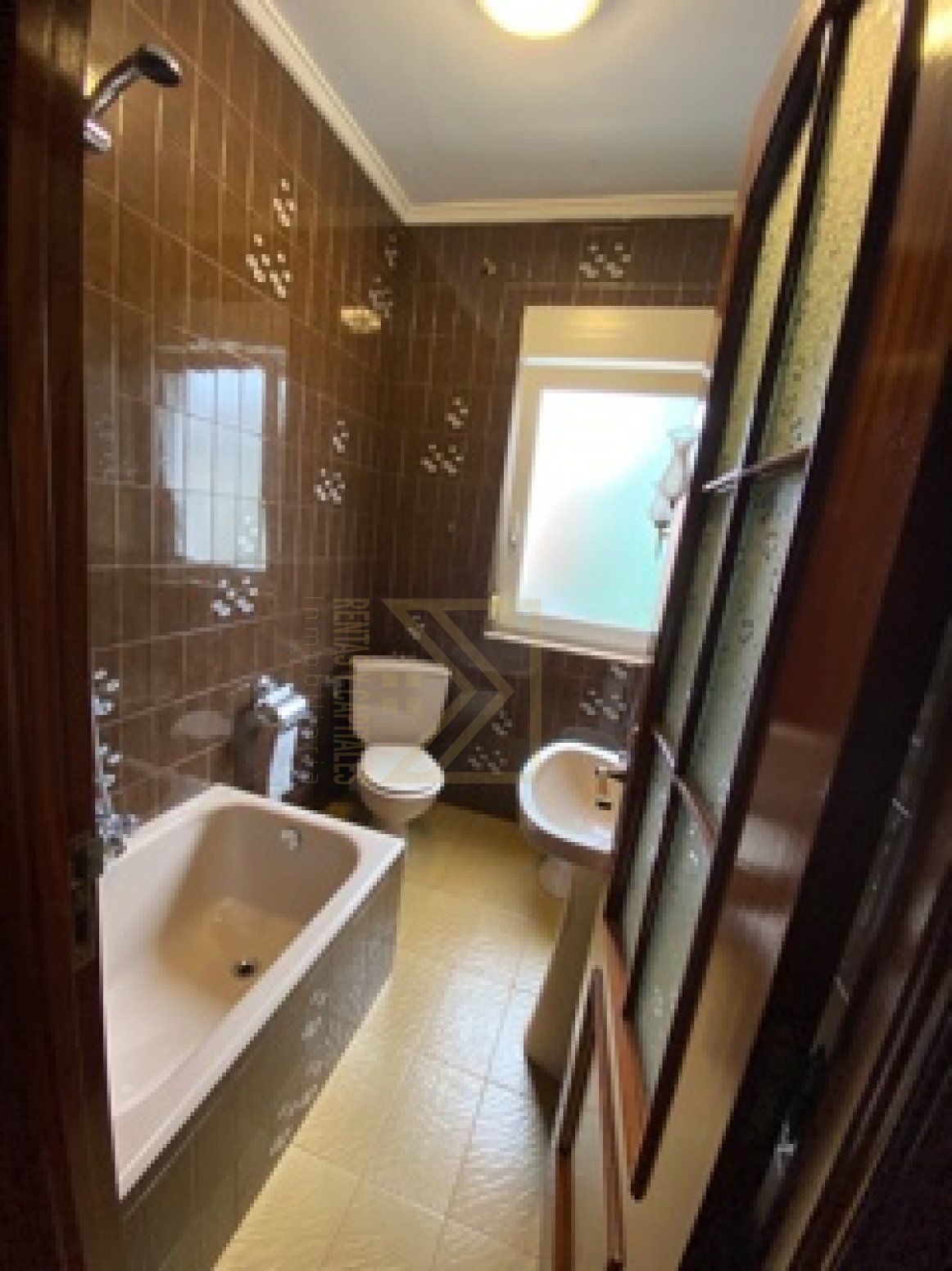 Piso de 80 m² en Camargo