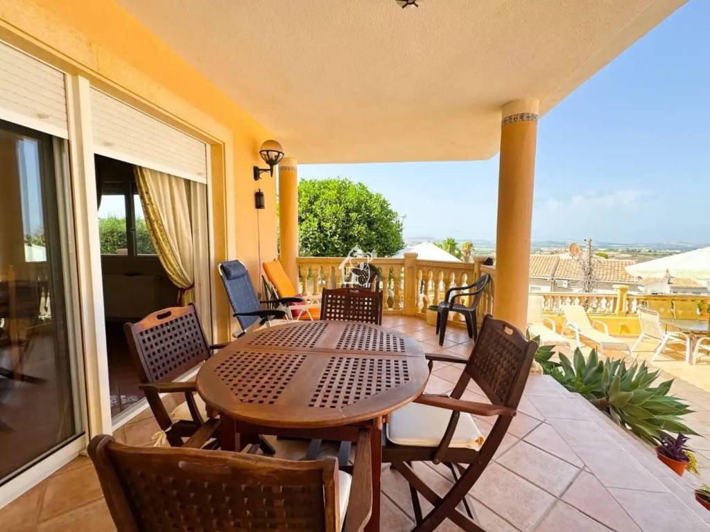 Appartement 223 m² à San Miguel de Salinas