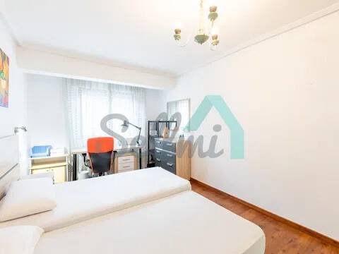 Pis de 127 m² a Oviedo