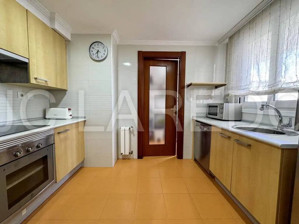 Piso de 75 m² en Laredo