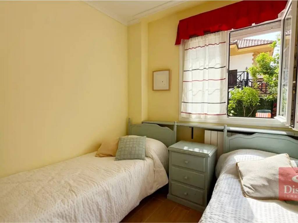 Pis de 55 m² a Ribamontán al Mar