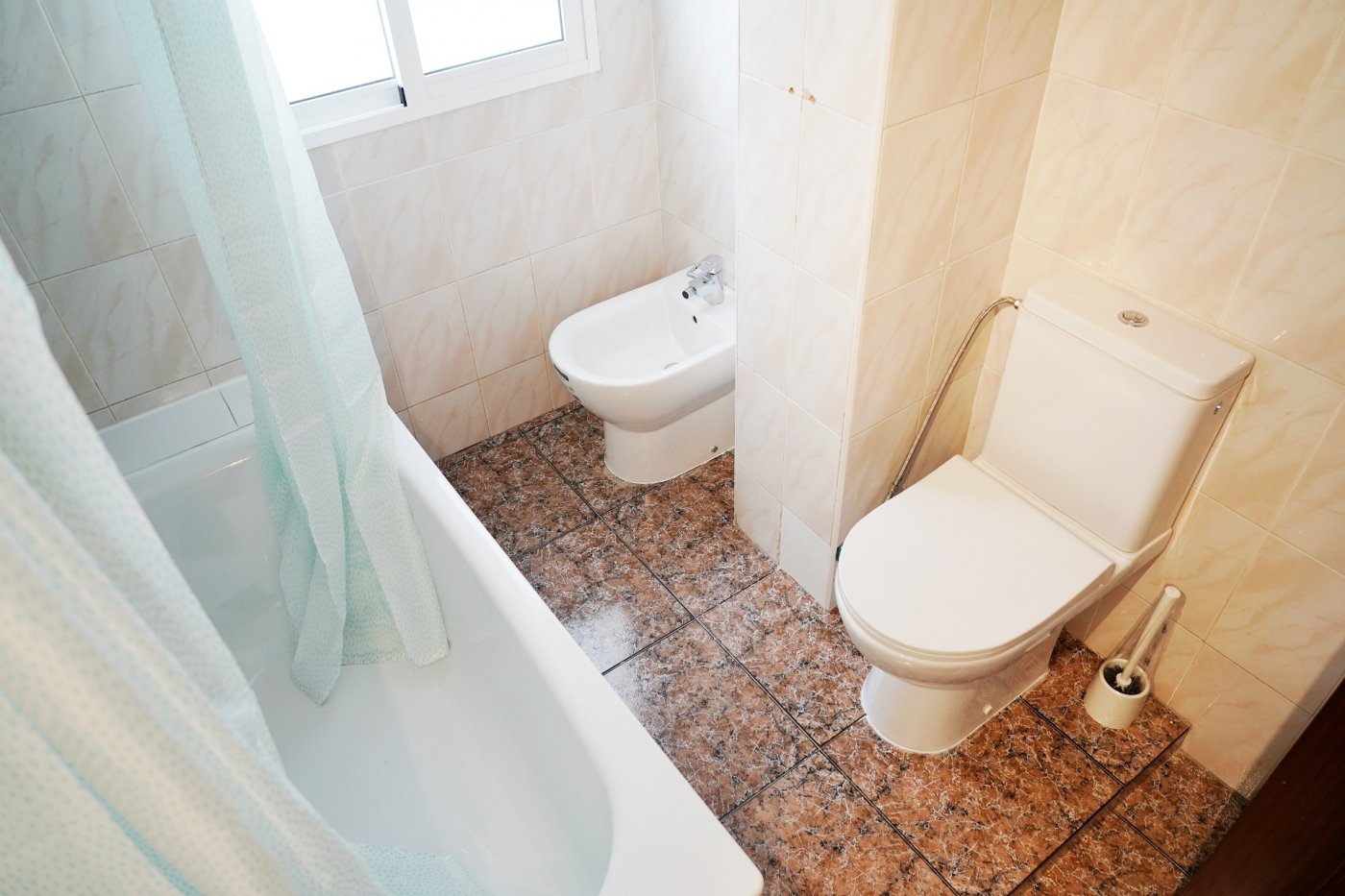 Zimmer 77 m², Valencia
