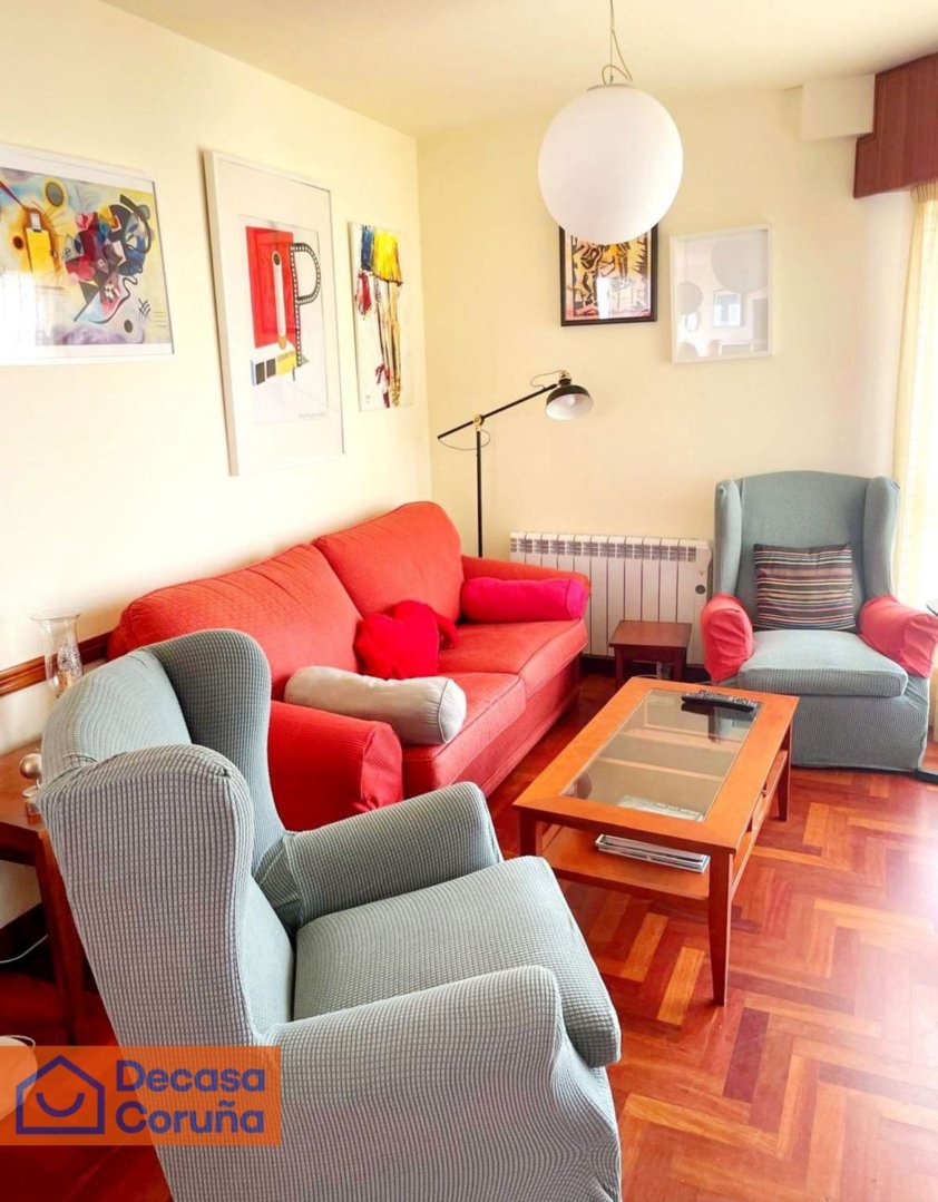 Piso de 90 m² en Oleiros