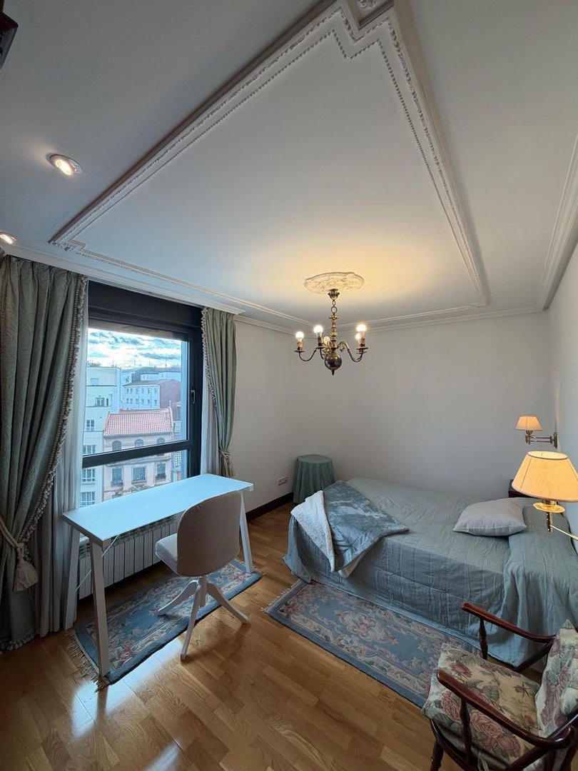 Piso de 120 m² en Oviedo