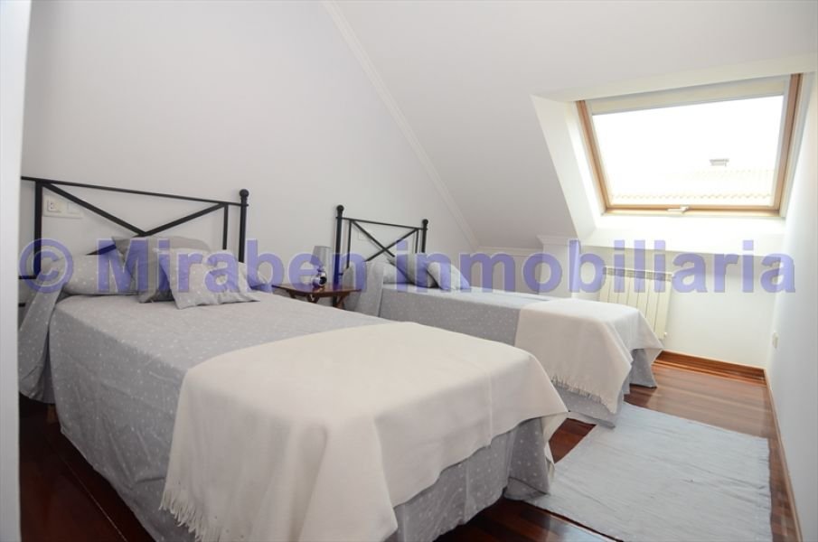 Piso de 95 m² en Boiro