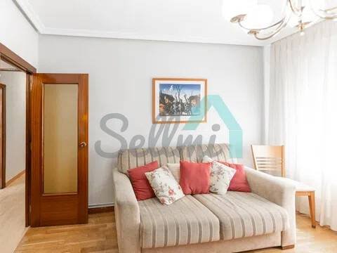 Pis de 86 m² a Oviedo