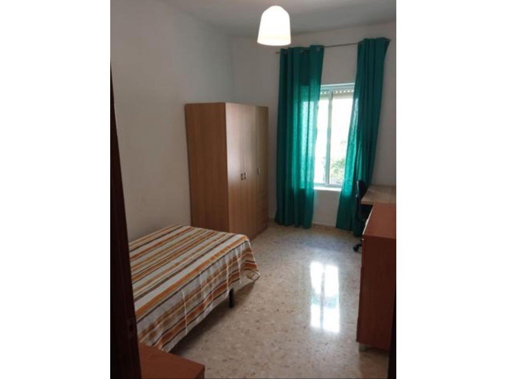 Pis de 90 m² a Còrdova