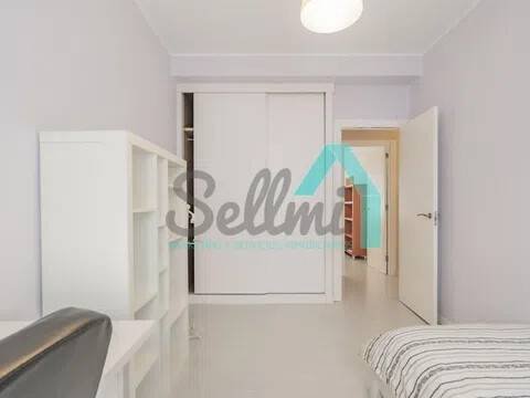 Piso de 93 m² en Oviedo
