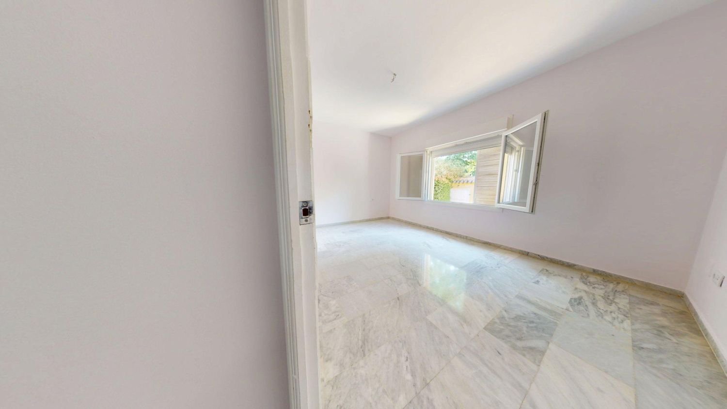 Haus 370 m² in Mairena del Aljarafe