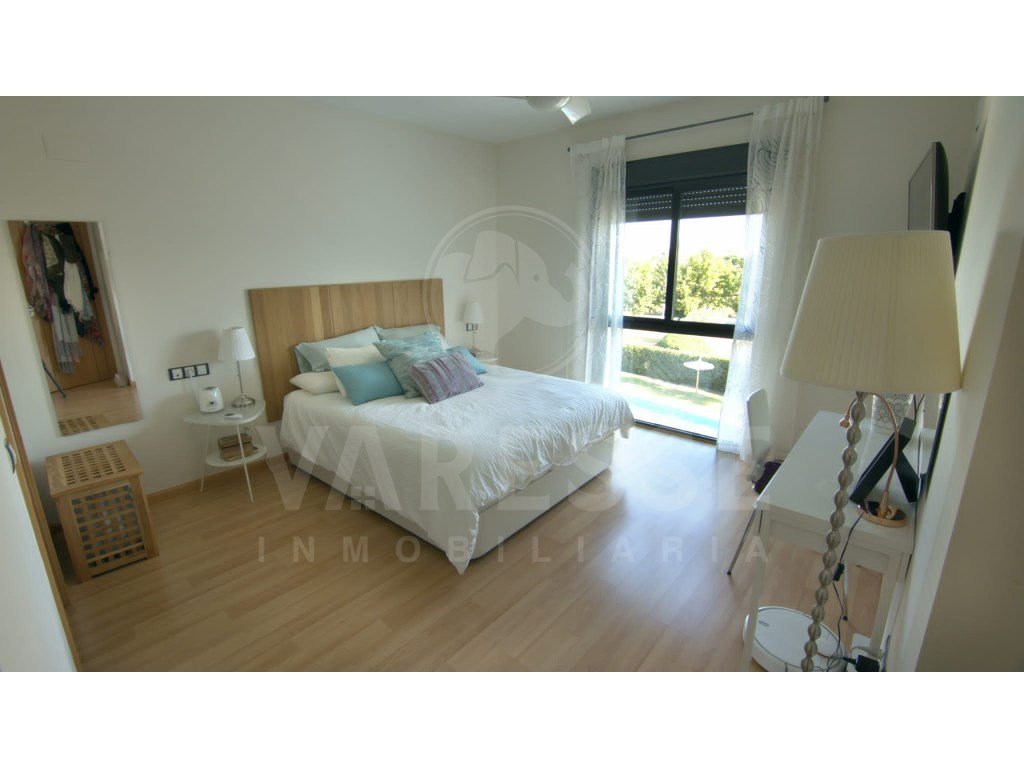 Piso de 169 m² en Espartinas