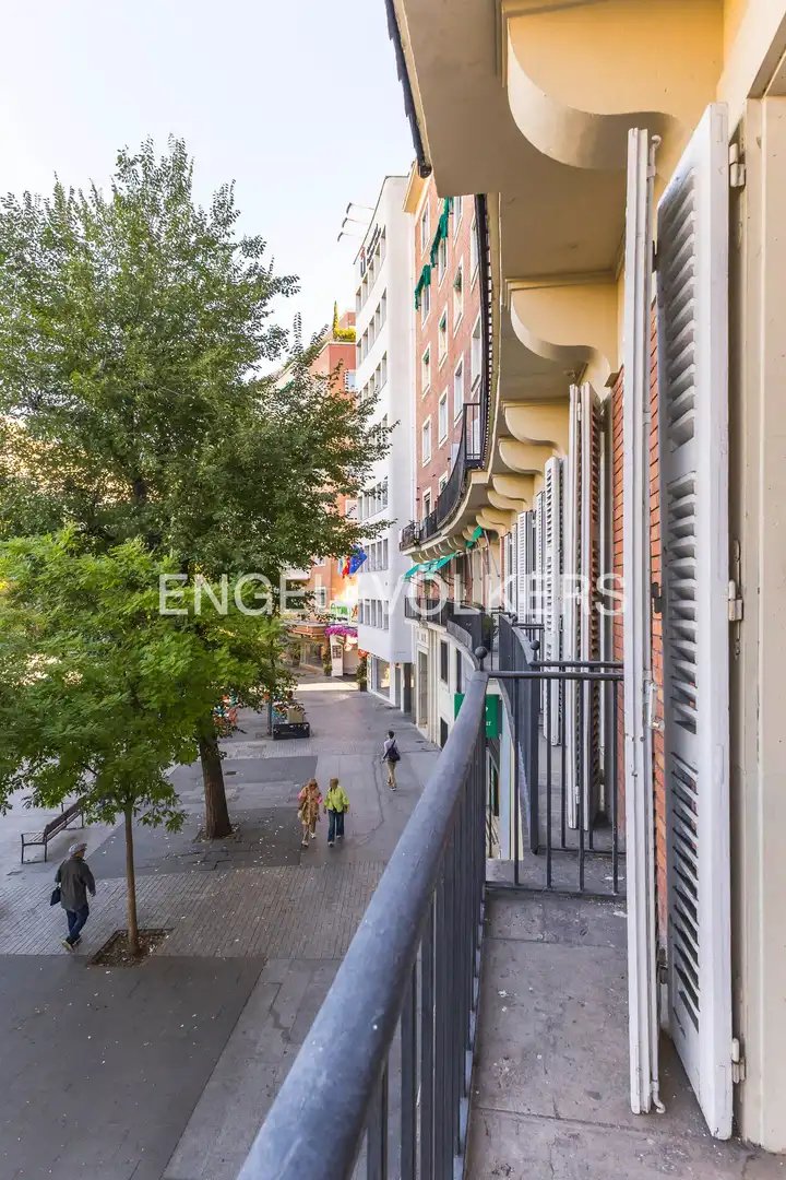 Wohnung 113 m² in Madrid