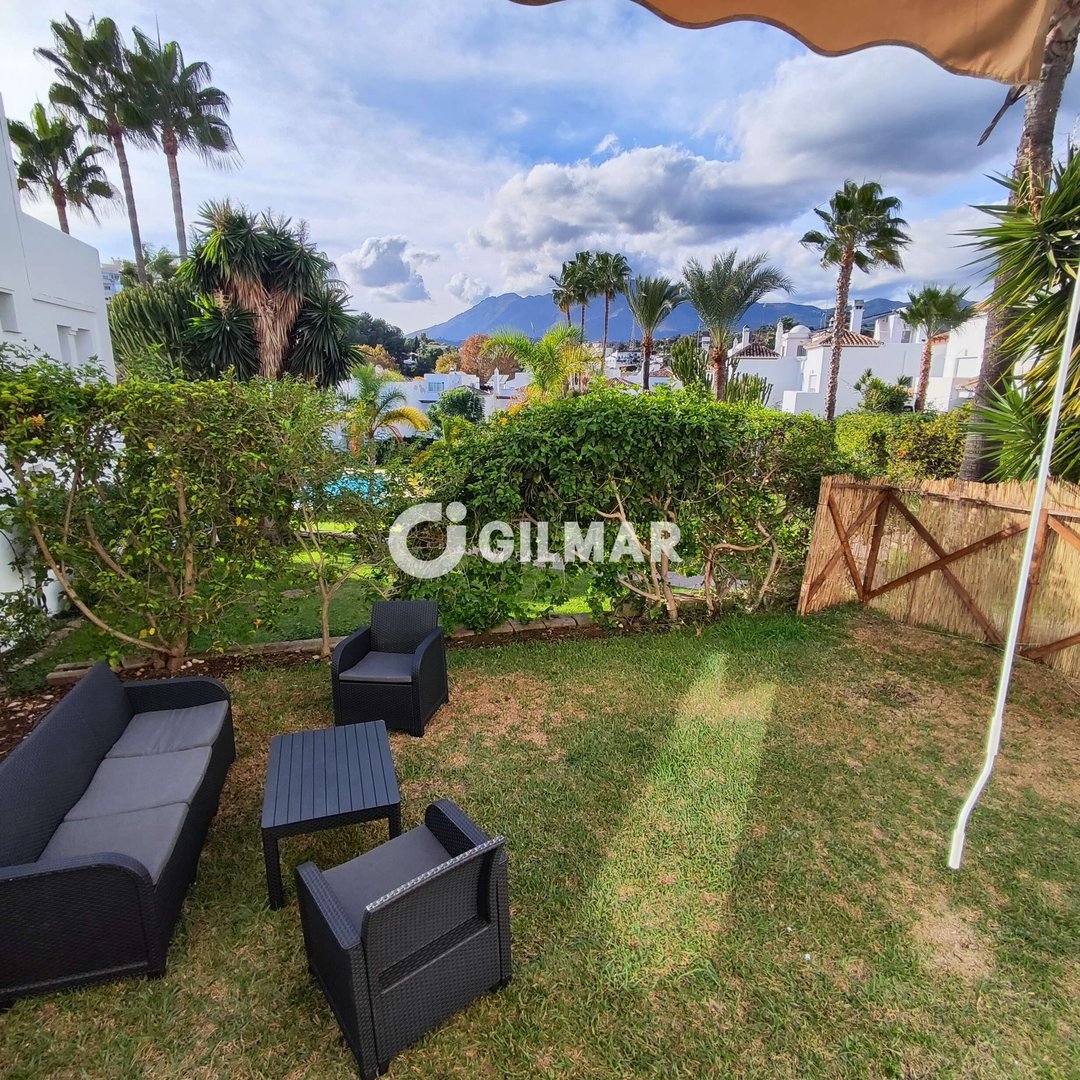 Casa de 220 m² en Estepona