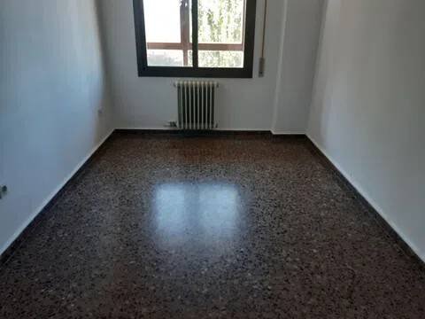 Flat 100 m² in Zaragoza